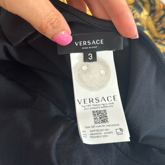 VERSACE BAROCCO ONE-PIECE SWIMSUIT, Size 3 36UK, $675 - Picture 11 of 12